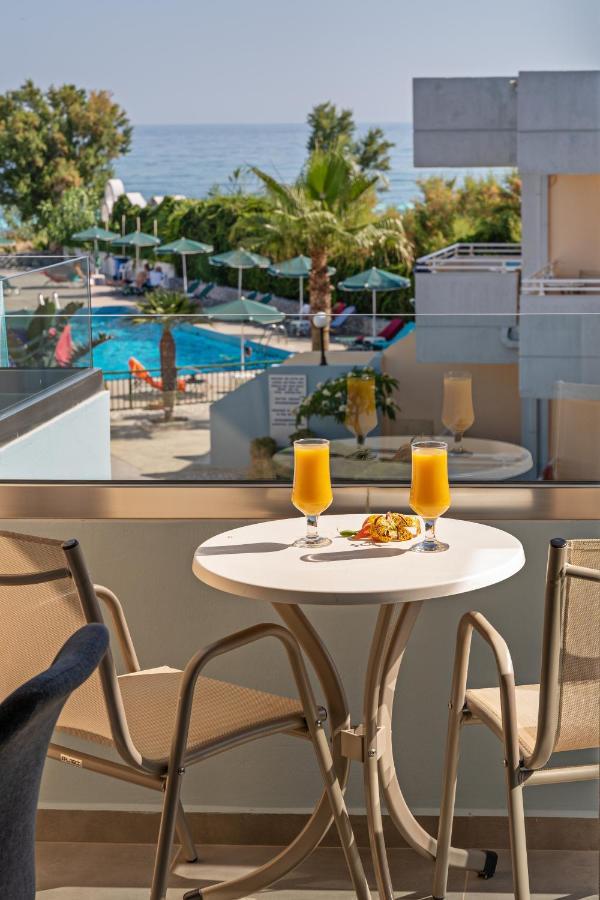 Hotel Kathrin Beach Adelianos Kampos Ngoại thất bức ảnh