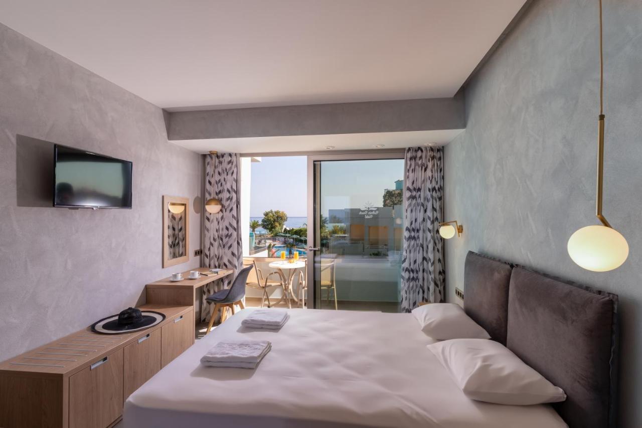 Hotel Kathrin Beach Adelianos Kampos Ngoại thất bức ảnh