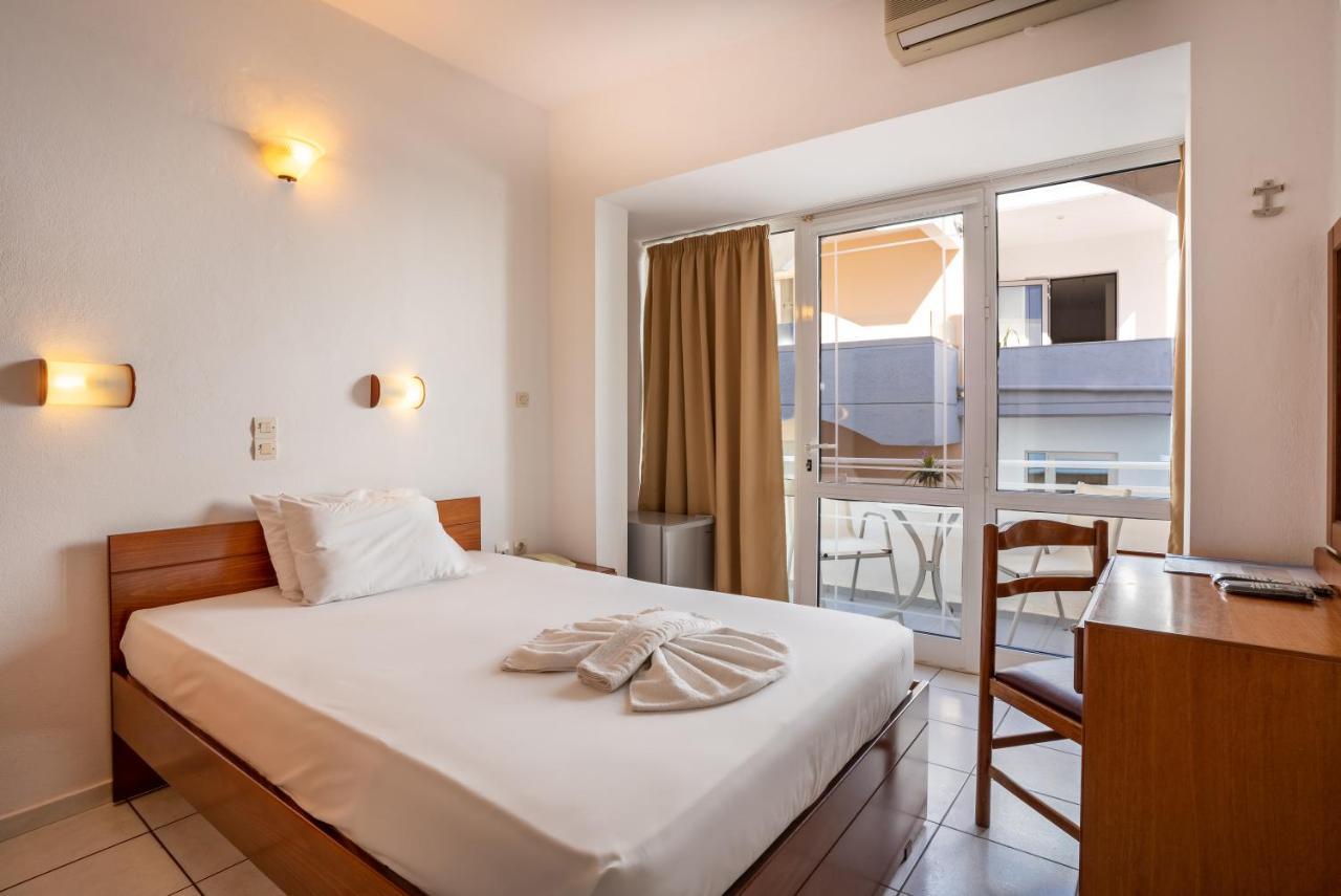 Hotel Kathrin Beach Adelianos Kampos Ngoại thất bức ảnh