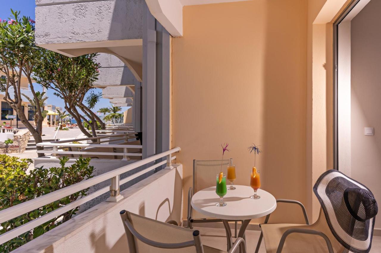 Hotel Kathrin Beach Adelianos Kampos Ngoại thất bức ảnh