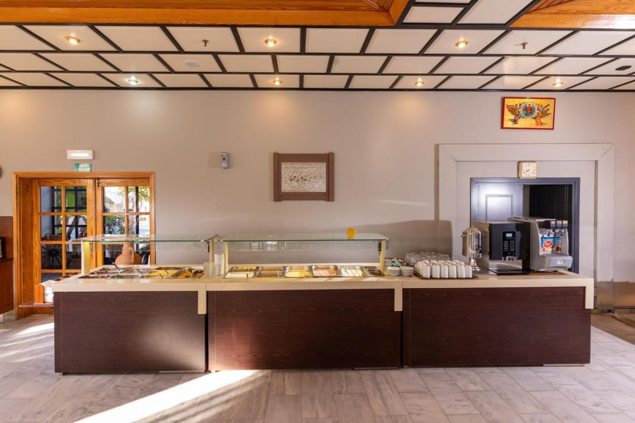 Hotel Kathrin Beach Adelianos Kampos Ngoại thất bức ảnh